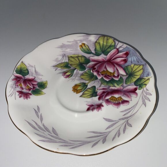Royal Albert Flower of the Month Water Lily No. 7 Bone China Cup & Saucer Set - Picture 10 of 11